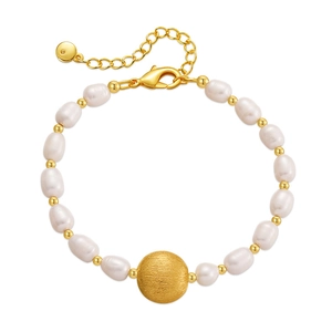 Elegant freshwater pearl bracelet with oval pearls and center matte gold bead detail