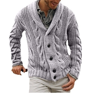 Herren Strickjacke in Grau mit Schalkragen und klassischem Zopfmuster-Design