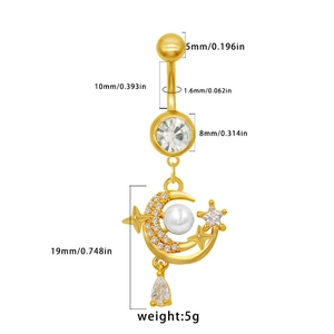 Detailansicht goldener Schmetterlings-Bauchnabelpiercing mit Mond, Zirkonia und Maßangaben
