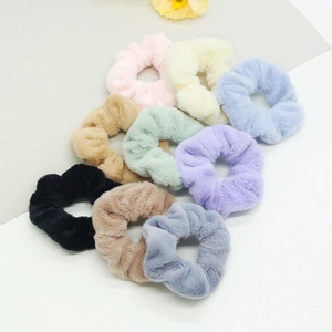 Lot de neuf chouchous en fausse fourrure de lapin aux tons pastels doux pour la coiffure