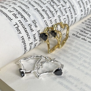 S925 silver heart hoop earrings with black stones and bamboo texture in gold and silver