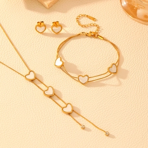 Exquisite 18k gold plated stainless steel jewelry set with white heart shell pendants