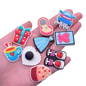 9-piece PVC wedding themed shoe charms with rings and cake designs for clogs