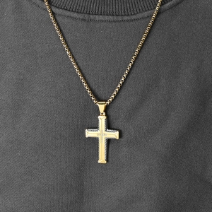 Hip hop men's two-tone tire texture cross pendant necklace with gold box chain on model