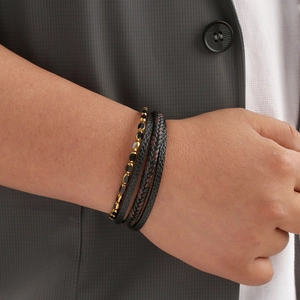 Bracciale multistrato da uomo in pelle nera intrecciata con perline dorate