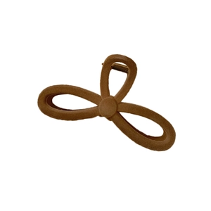 Pince à cheveux élégante en forme de nœud floqué marron café avec finition mate rétro