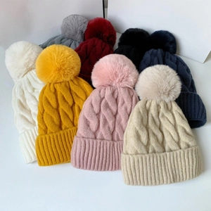 Women Winter Beanie Hat Cable Knit Faux Fur Pompom Fleece Lined Warm Thick Skull Cap Soft Outdoor
