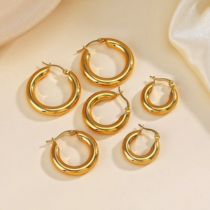 Three-piece set of 18K gold-plated stainless steel hoop earrings in various sizes