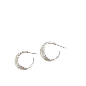 Minimalist silver multilayered C-shaped hoop earrings with textured metal wire design