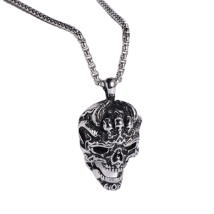 Gothic punk skull pendant necklace in vintage silver finish with checkered chain for men