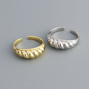 925 Sterling Silver Croissant Twisted Open Ring Adjustable Minimalist Retro Fashion Jewelry Women
