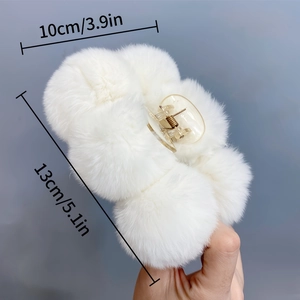 Detailed view of large white plush claw clip showing dimensions 13cm and 5.1in
