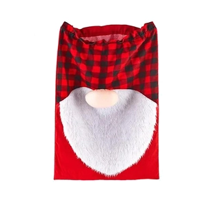 Grand sac cadeau de Noël motif gnome avec carreaux rouges et barbe en peluche douce