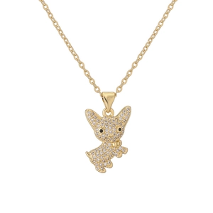Collier minimaliste doré avec pendentif chien Chihuahua et cristaux de zircone brillants