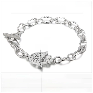 Détail du bracelet main de Fatma en acier inoxydable avec spécifications de taille