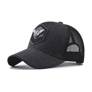 Gorra de Béisbol Bordada con Águila de Moda para Exteriores Algodón Malla Gorra de Camionero Transpirable Protección Solar Insignia Metálica Sombreros de Moda Mujer Hombre