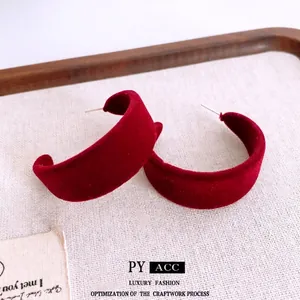 Boucles d'oreilles vintage françaises en forme de C floquées rouges pour femmes