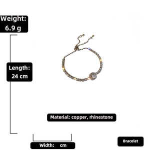 Detailed view of silver geometric bracelet with dimensions 24cm and 6.9g weight info