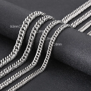 Detailed comparison of silver curb chains in 6mm, 7mm, 8mm, and 9.5mm widths