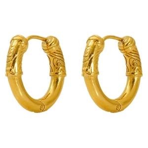 Boucles d'oreilles créoles en acier titane doré avec gravures en relief et finition polie