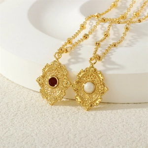 Elegant 18K gold-plated necklace with vintage enamel pendant and pearl accents