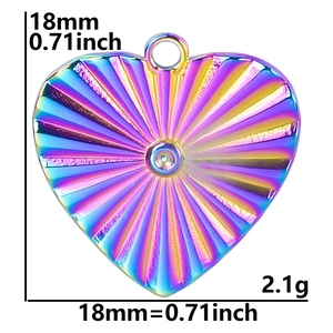 Detailed view of rainbow heart pendant dimensions with 18mm size and 2.1g weight info
