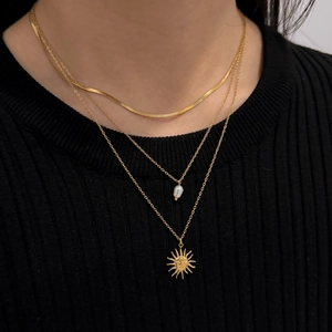 Multi Layered Necklace Women 304 Stainless Steel Sun Face Pendant Shell Artificial Pearl Gold Plated Snake Chain Chic Jewelry