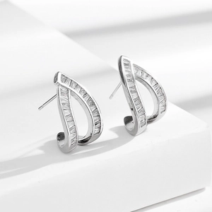 Luxurious silver geometric D-shaped earrings with clear rectangular zircon stones
