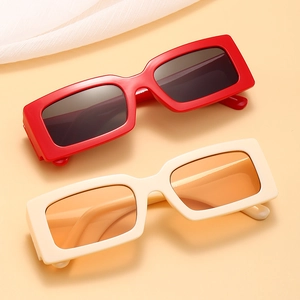 Retro Rectangle Sunglasses Plastic UV400 Protection Square Frame Fashion Eyewear For Men And Women Travel Daily