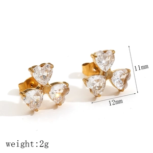Gold stainless steel flower stud earrings with three heart-shaped cubic zirconia stones