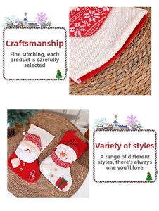 Detailaufnahme der Weihnachtssocke mit Weihnachtsmann-Stickerei für Christbaumschmuck