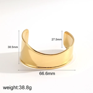 Tabella taglie dettagliata per bracciale largo in acciaio oro 18k con dimensioni e peso