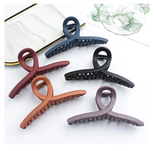 Set of 5 colorful matte hair claws in blue black red orange and purple colors