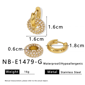 Detailed view of 18K gold-plated stainless steel hoop earrings with crystal pavé and dimensions