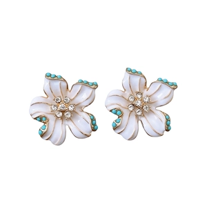 Vintage gold flower earrings with white enamel and turquoise beads jewelry set