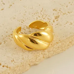 Minimalist Twisted Croissant Open Ring 18K Gold Plated Stainless Steel Geometric Adjustable Band Jewelry For Women
