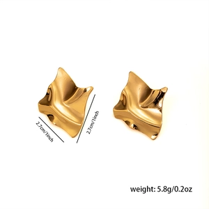 Detailed view of golden irregular wave stud earrings with dimensions and weight specs
