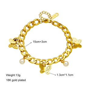 Titanium steel chain bracelet with butterfly charms and pearls in 18K gold plating