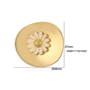 Golden round daisy earrings with white enamel petals and 29.8mm x 27mm size dimensions