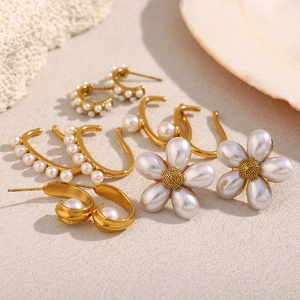 French style 18K gold plated earrings set with elegant pearls and flower designs
