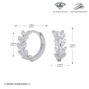 Macro detail of S925 sterling silver cartilage earrings with CZ zircons and dimensions