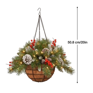 Panier de Noël suspendu artificiel avec aiguilles de pin, baies rouges et LED 50,8 cm