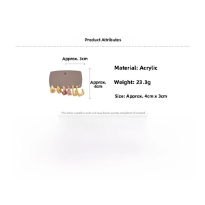 Size chart showing dimensions for acrylic earrings measuring 4cm by 3cm and weighing 23.3g