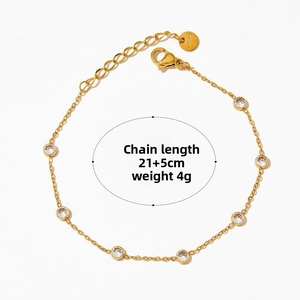Detailed view of an 18K gold stainless steel anklet featuring 21+5cm chain and cubic zirconia