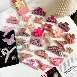 Colección de pinzas para el cabello Morandi pastel con formas de flores y mariposas