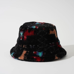 Chapeau bob en peluche épaisse avec motifs abstraits colorés pour la chaleur hivernale