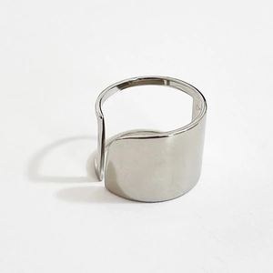 Minimalist S925 sterling silver wide-band open ring with polished geometric mirror finish