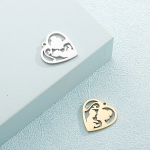 Pendentif cœur en acier inoxydable avec silhouette mère-enfant en or et argenté
