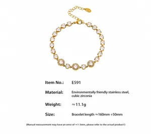 Detailweergave van vergulde roestvrijstalen armband met 5A zirkoonstenen en verlengketting