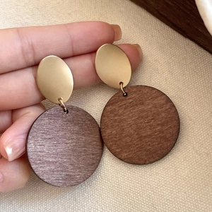 Retro round wood pendant earrings with golden oval metal accent for women